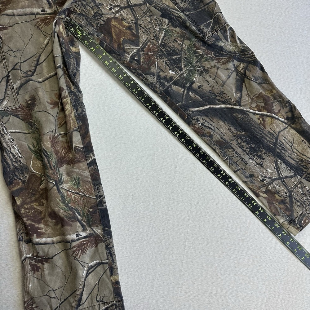 Realtree AP Camo Cargo Pants Men 38x31 Adjustable Sides Woods Hunting Shooting - Picture 7 of 9